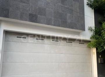 Casa · 316m² · Casa en Venta Zona Palo Blanco en San Pedro Garza Garcia Nuevo Leon