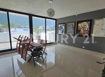 Casa · 316m² · 4 Recámaras · 2 Estacionamientos · Casa en Venta Zona Palo Blanco en San Pedro Garza Garcia Nuevo Leon