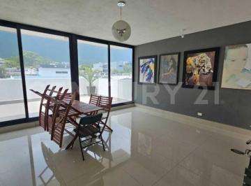Casa · 316m² · 4 Recámaras · 2 Estacionamientos · Casa en Venta Zona Palo Blanco en San Pedro Garza Garcia Nuevo Leon