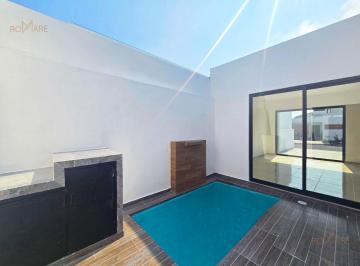 Casa · 115m² · 2 Recámaras · 2 Estacionamientos · Casa de un Nivel con Alberca | Lomas de La Rioja