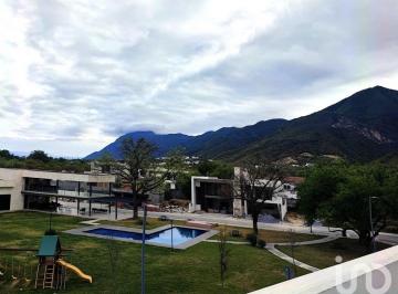 Terreno / Lote · 212m² · Excelente Terreno de 212 m² en Venta Zona de Los Cristales Cerca del Barro $3,393,000