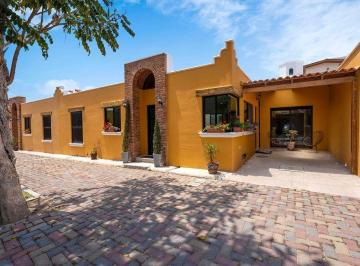 Casa en condominio · 138m² · 2 Recámaras · 1 Estacionamiento · Hermosa Casa