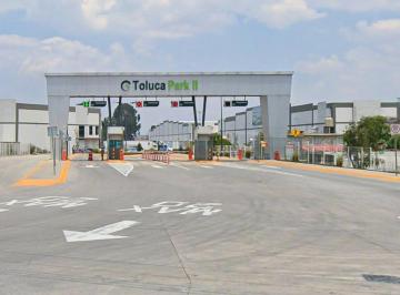 Nave industrial · 8118m² · 3 Estacionamientos · Nave Industrial en Renta en Toluca