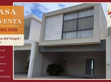 Casa · 220m² · 3 Recámaras · 2 Estacionamientos · Casa en Vientos del Vergel