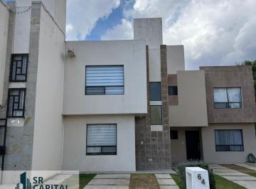 Casa · 90m² · 3 Recámaras · 2 Estacionamientos · Casa en Venta en Rincones del Marqués, Quéretaro
