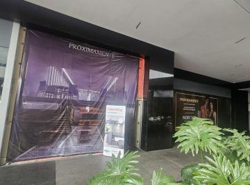 Local comercial , Alvaro Obregón · Retan Local Comercial Premium en Plaza The Point Santa Fe