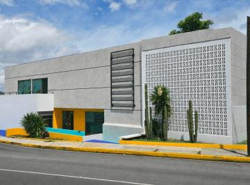 Oficina · 622m² · 12 Recámaras · 15 Estacionamientos · Edificio Para Oficinas, Escuelas, 12 Oficinas 15 Cajones de Estacionamiento