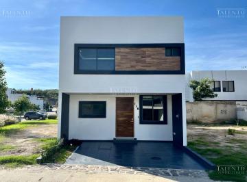 Casa de 3 habitaciones, Zapopan · Casa en Venta Valle Imperial Zapopan Jalisco
