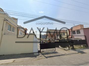 Casa de 3 habitaciones, Toluca · Casa en Conj U Los Sauces II, 50210 Hacienda Santín, Méx.