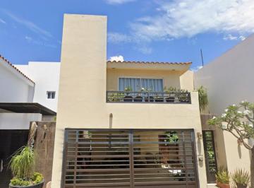 Casa de 4 habitaciones, Ahome · Venta de Casa en Ahome, Sinaloa Fracc Monferrath