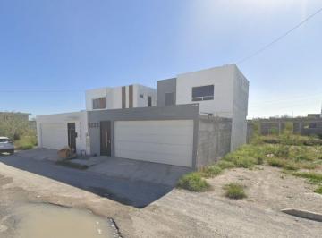 Casa de 4 habitaciones, Monclova · Casa en Venta en Festse, Monclova, Coahuila. Cll
