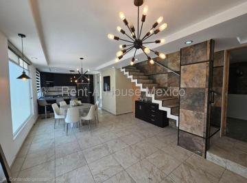 Casa de 3 habitaciones, Querétaro · Casa Semiamueblada Cerca del Centro de Qro.