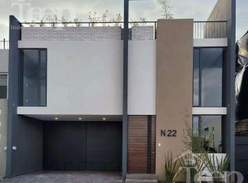 Casa · 310m² · 4 Recámaras · 2 Estacionamientos · Casa en Renta en Lomas del Molino I