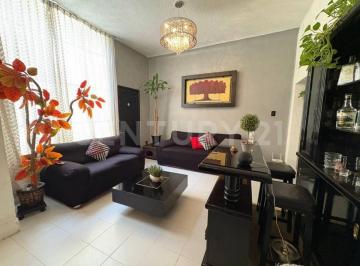 Casa de 4 habitaciones, Iztapalapa · Casa con Local Comercial Independiente