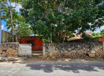 Casa · 60m² · 2 Recámaras · Cas en Venta Para Remodelar con Terreno Amplio Chuburna de Hidalgo (Avc - 2850)