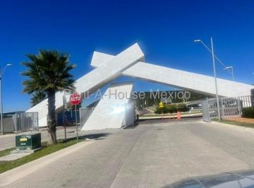 Casa en condominio de 3 habitaciones, El Marqués · Casa en Renta en Mallorca Residence a un Lado del Cimatario | 3 Recamaras con Baño | Jardín