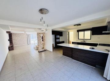1762ef1e6f8b7d34f779f2fe7eeeba1e6b00a4f9edb5ee45d355dedba2e66fb7 · Casa en Venta o Renta en El Canto, Zibatá, Querétaro — 154 m²