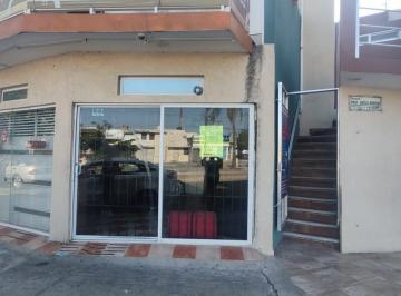 Fachada · Inmueble Comercial en Renta Sobre Av | Ideal Para Oficinas o Consultorios