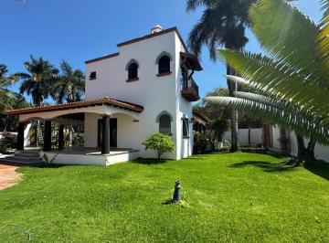 Casa de 3 habitaciones, Cancún · Exclusiva Residencia con Arquitectura Mexicana en Venta. 1,666 m² de Terreno