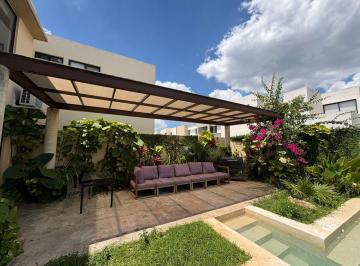 Casa · 2 Recámaras · 2 Estacionamientos · Venta de Casa en Cumbres Novonorte Cholul Merida Yucatan