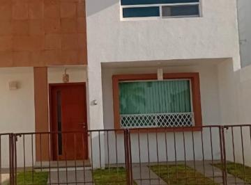 Casa de 3 habitaciones, Tequisquiapan · Casa en Renta con Terraza Social — Los Olivos, Tequisquiapan