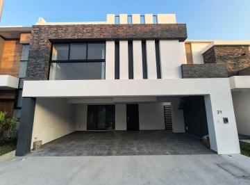 fecb76c4ca5a756ec435573be9dbe231c0643dbbcffca07bbd2e9ef27a783dcb · Casa en Venta en Veracruz de 3 Niveles en Fracc. Lomas de La Rioja