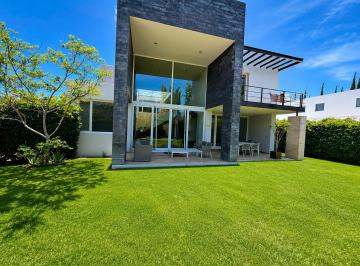 Casa de 4 habitaciones, Querétaro · Casa con 750 m² de Terreno y 4 Recámaras en Renta en El Campanario