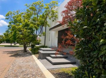 Casa de 4 habitaciones, Querétaro · Casa con 750 m² de Terreno y 4 Recámaras en Renta en El Campanario