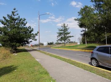 Terreno / Lote · 224m² · Terreno en Venta en Paseo de Altozano Fraccionamiento Privado