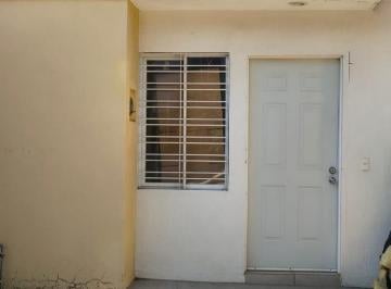 Casa en condominio de 3 habitaciones, Zapopan · Casa Dentro de Coto en Parques de Tesistan