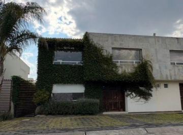 Casa en condominio · 250m² · 3 Recámaras · 4 Estacionamientos · Casa en Condominio en Residencial Valle de Las Fuentes