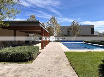 Casa · 294m² · 3 Recámaras · 3 Estacionamientos · Casa en Venta en Aeropuerto Querétaro (Ing. Fernando Espinoza Gtz.)