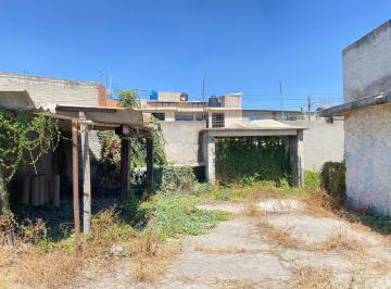 Terreno / Lote · 236m² · ¡Diseña Tu Hogar Sin Límites! Terreno Irregular de 236 m² en Calle Cerrada, a 5 Min de Prol. Lerdo