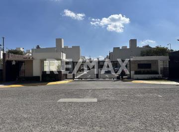 b5813548861ab3e7b299f0aa8ef5d1846c0ba6db7f74fd33348808d00a90f65b · Casa en Condominio en Venta en Toluca
