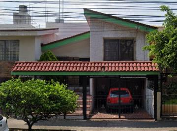 Casa de 4 habitaciones, Guadalajara · Casa en Venta en Jardines de La Cruz, Guadalajara Jalisco.
