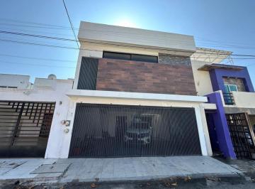 Casa de 3 habitaciones, Carmen · Se Vende Casa en Fracc Constelaciones, Cd del Carmen, Camp