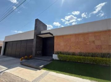 1 · Residencia Premium en Balcones del Campestre: Diseño a La Medida y Alta Tecnología