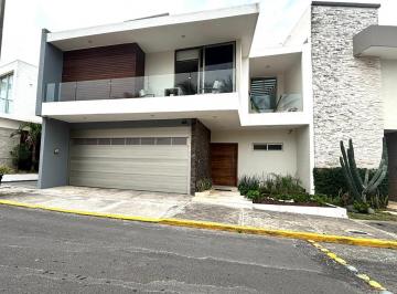 Casa · 390m² · 3 Recámaras · 2 Estacionamientos · Casa en Playas del Conchal