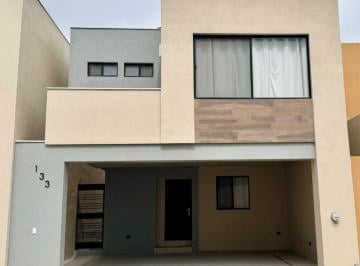 Casa de 3 habitaciones, Guadalupe · Rentocasa en Rincon de La Sierra, Dominio Cumbres