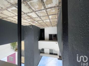 Casa · 85m² · 4 Recámaras · 2 Estacionamientos · Casa en Venta en Coto Chapalita Inn