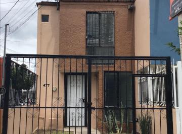 Casa de 2 habitaciones, San Pedro Tlaquepaque · Zona Iteso, Club Bancario, Centro Sur, Uvm