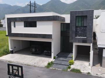 Casa · 786m² · 5 Recámaras · 3 Estacionamientos · Casa de Lujo en Venta de 5 Recámaras, Alberca y Spa en El Uro