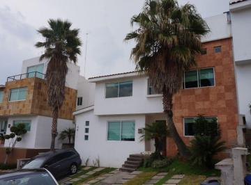 Casa de 3 habitaciones, Naucalpan de Juárez · Casa en Venta Lomas Verdes 6a Seccion con Doble Seguridad y Kiosko con Jardin