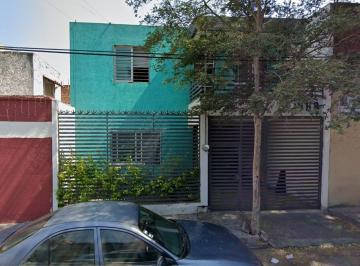 Casa de 4 habitaciones, San Pedro Tlaquepaque · Casa en Venta en Colonia Lindavista, San Pedro Tlaquepaque Jalisco.