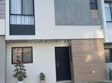 Casa · 102m² · 2 Recámaras · 2 Estacionamientos · Casa en Venta Libre de Gravamen en Zakia, Querétaro · 2 Recámaras