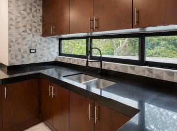 Casa 110m² Venta Agrícola · Casa Nueva con 4 Habitaciones Sótano y Roof Garden | La Finca Xalapa