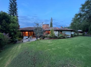 WhatsApp Image 2025-10-21 at 17.11.56 (1).jpeg · Casa en Venta en Balcones del Campestre