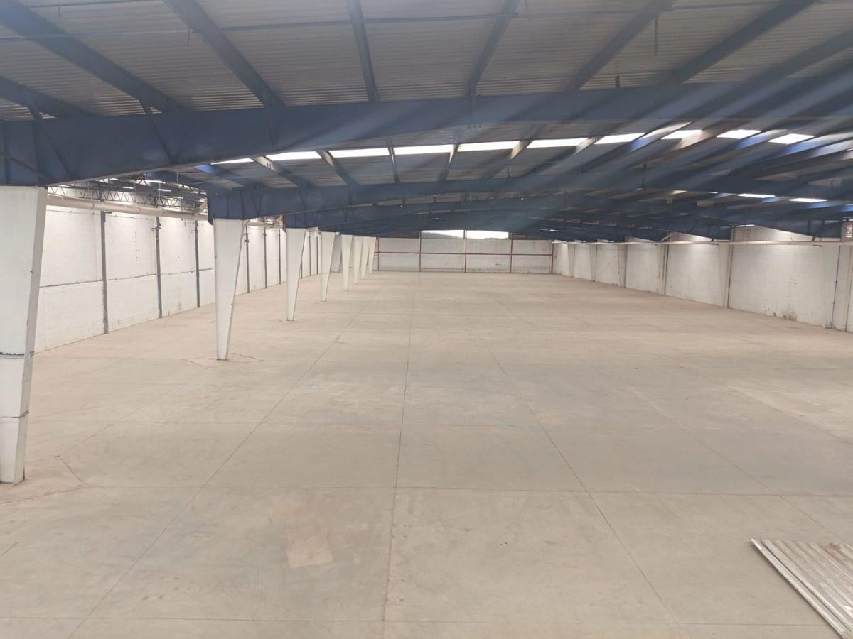 Bodega en Renta en Granjas San Antonio, Iztapalapa, 2500 m&sup2;