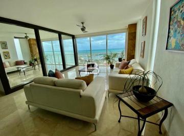 Departamento · 110m² · 3 Recámaras · 1 Estacionamiento · Departamento en Puerta del Mar Cancún en Renta