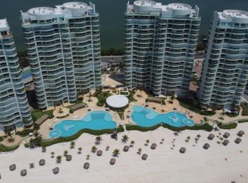 Departamento · 285m² · 3 Recámaras · 2 Estacionamientos · Bay View Grand Departamento en Renta Equipado